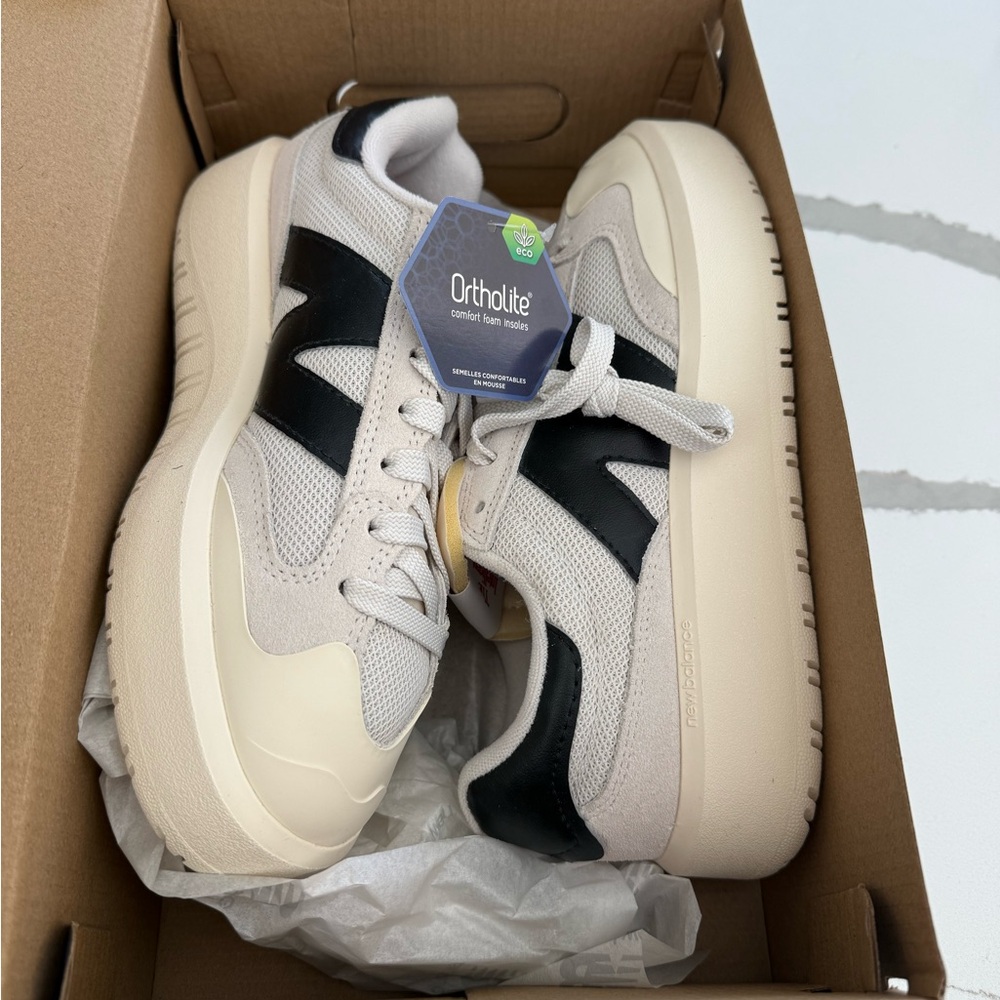 New Balance Sneakers